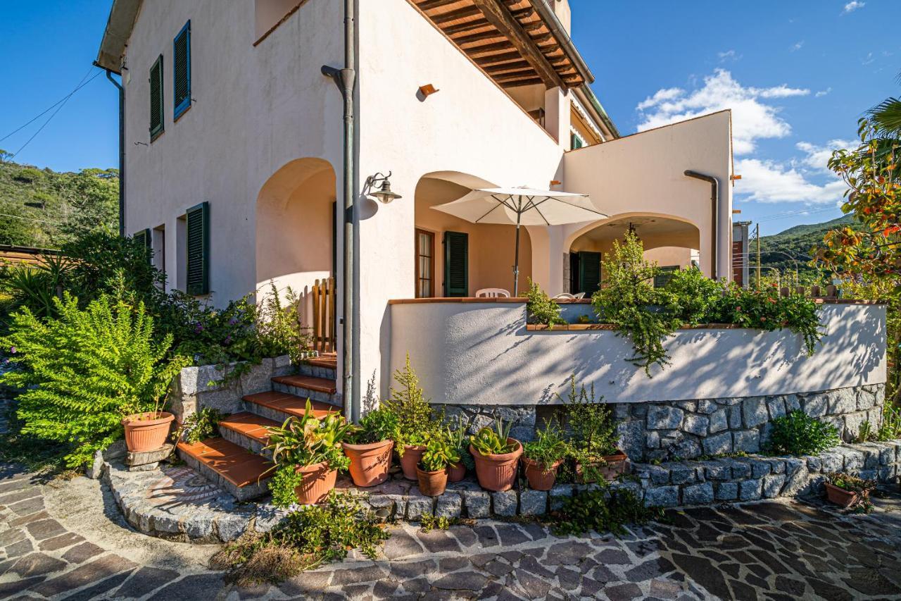 Case Vacanza Filetto A Marina Di Campo Literno المظهر الخارجي الصورة