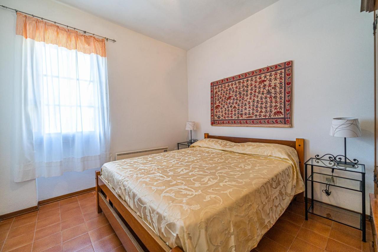 Case Vacanza Filetto A Marina Di Campo Literno المظهر الخارجي الصورة